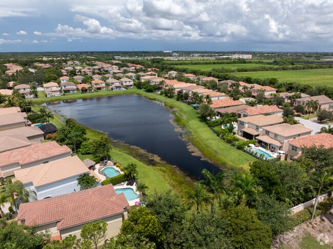 Man made ponds tie in these master-planned areas of Canyon Trails.