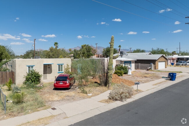 Balboa Heights has homes that sit on medium sized lots, some with unfinished yards.