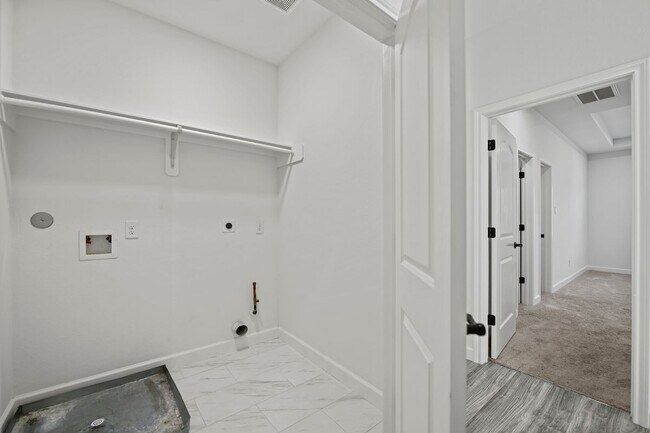 1071 St Clair St, Houston, TX 77088 - photo 5