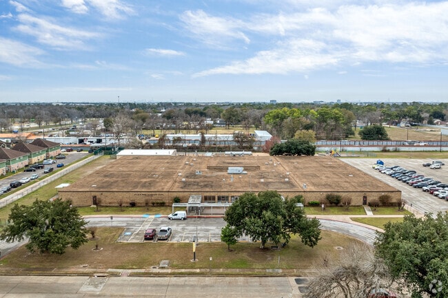Ermel Elementary School offers a nurturing and stimulating environment for young learners.