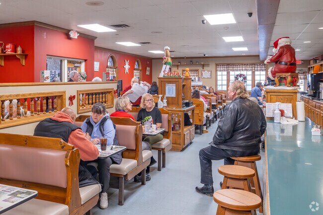 Dutch Country Restaurant specializes in Dutch comfort food and is a go to spot in Parkville.