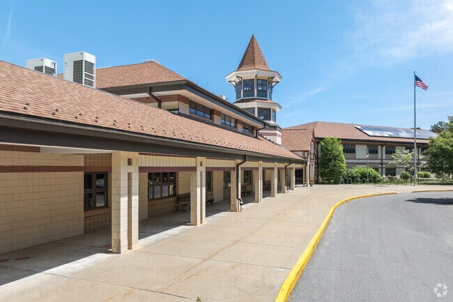 Oak Bluffs Elementary School received an overall B rating from Niche.