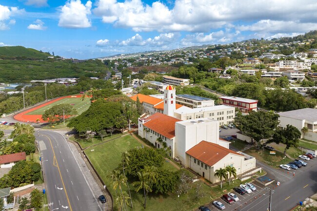 Roosevelt HS focuses on academic excellence and fostering a love for learning in children.