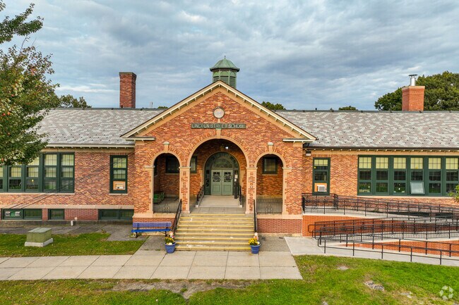 Lincoln Street School has an accessible entrance.