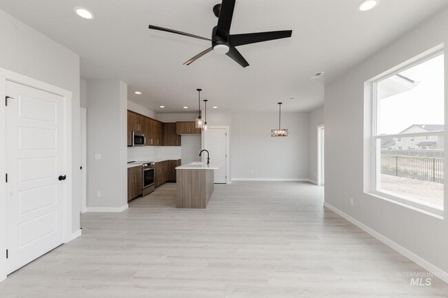 216 Moose St, Horseshoe Bend, ID 83629 - photo 4