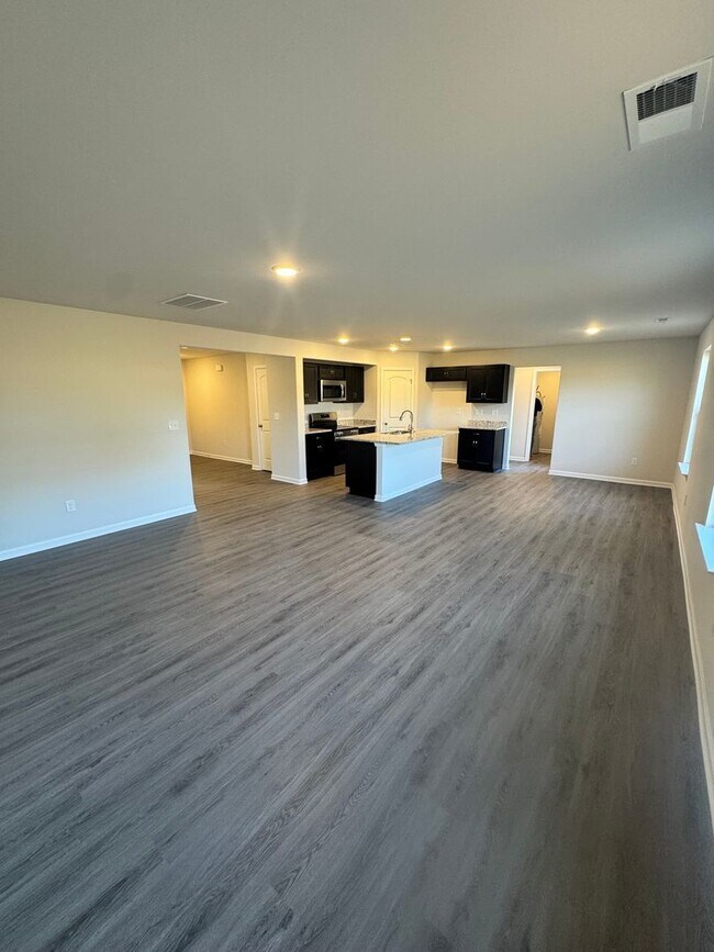 914 W Sumter St, Shelby, NC 28150 - photo 6