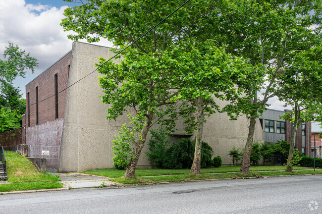 Bayside Oaks School