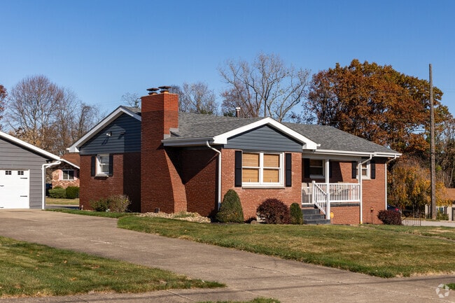 Classic Ranch homes area popular in the Marland Heights neighborhood.