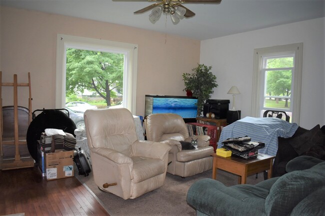 Extra Large Family Room