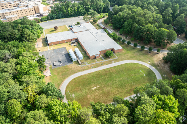 The campus of Three Chopt Elementary School.