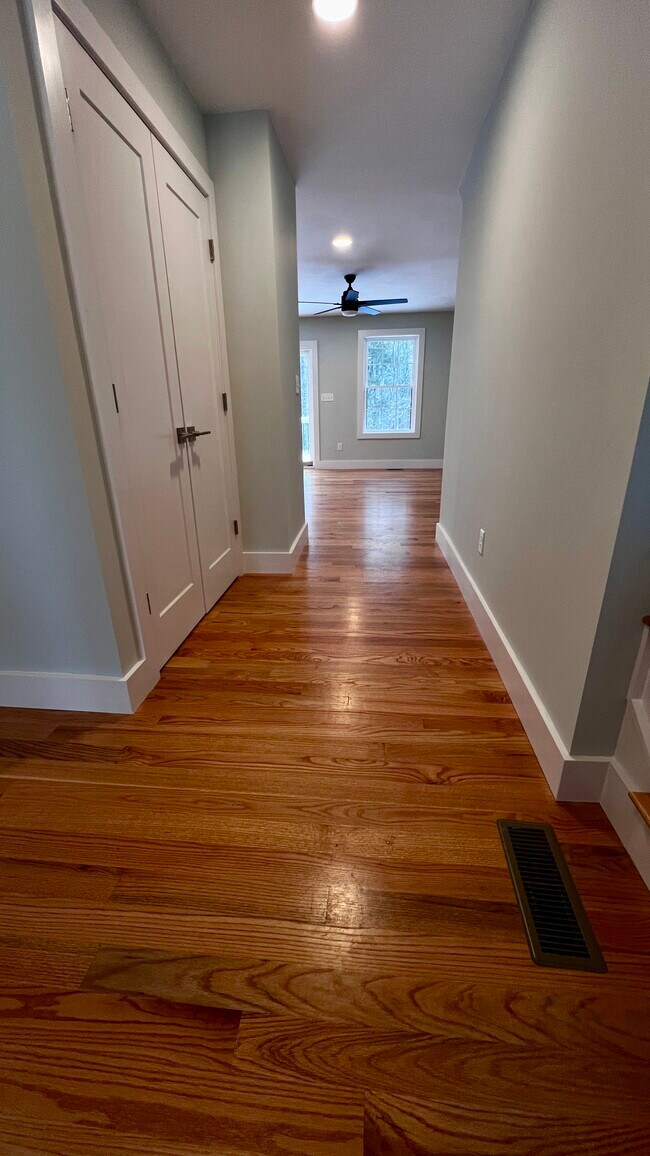 5 Indian Valley Rd unit B, Pelham, NH 03076 - photo 3