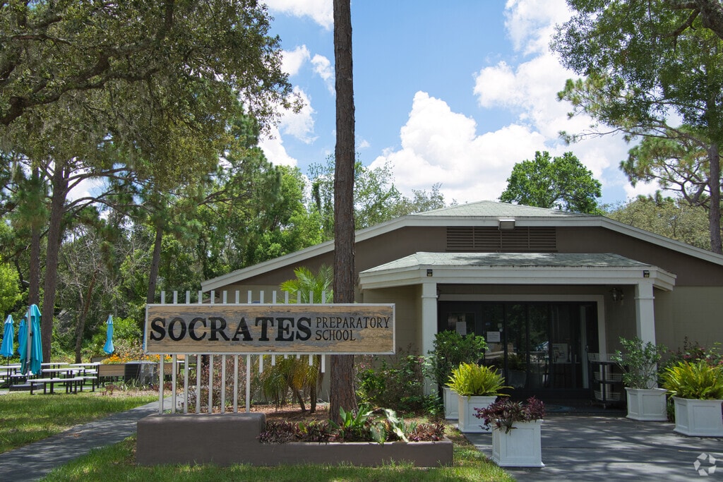 Main entrance to Socrates Preparatory School in Lake Howell, Casselberry FL