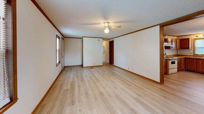 1108 Forest Dr, North Myrtle Beach, SC 29582 - photo 2