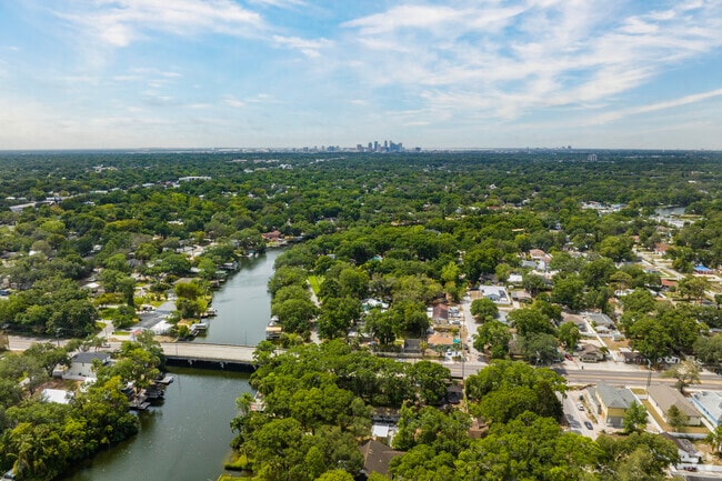 The Riverbend neighborhood is nestled along the Hillsborough River and close to downtown Tampa.