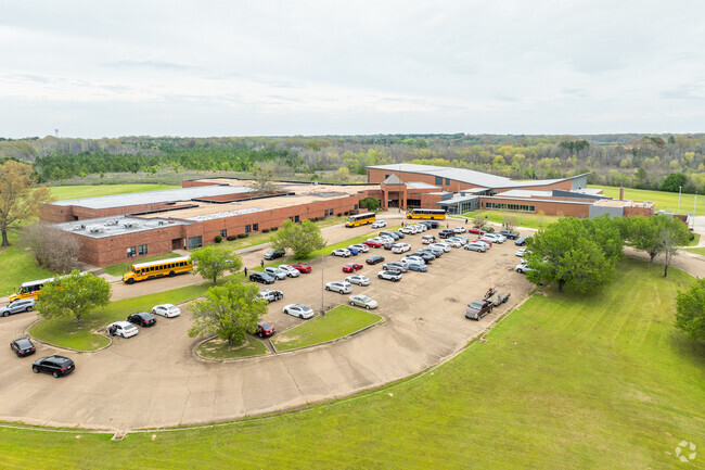 Northwest Jackson IBMYP Middle School serves 244 students in Jackson.