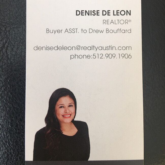 Agent Photo