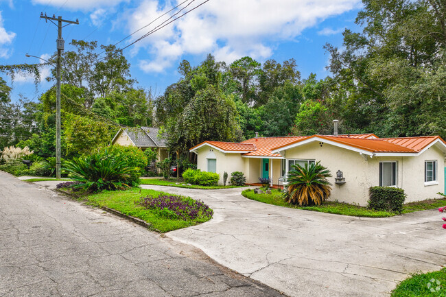 West Midtown's real estate collection boasts architectural gems like Spanish Eclectic homes.