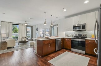 6207 S West Shore Blvd, Tampa, FL 33616