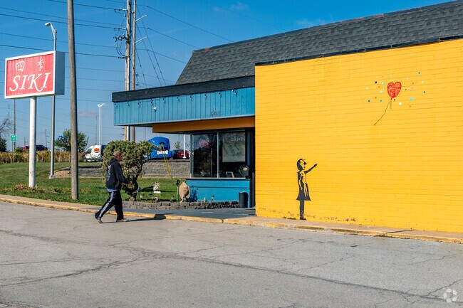 Siki serves sushi and teppanyaki in a relaxed setting.