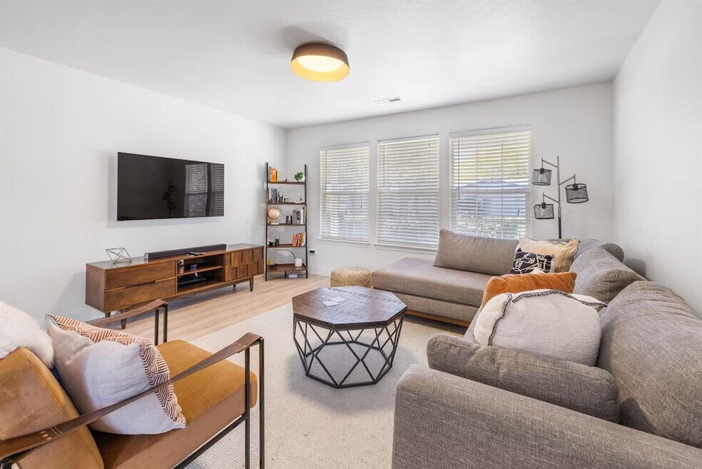 2624 S Virginia Ave unit ID1308963P, Boise, ID 83705 - photo 1