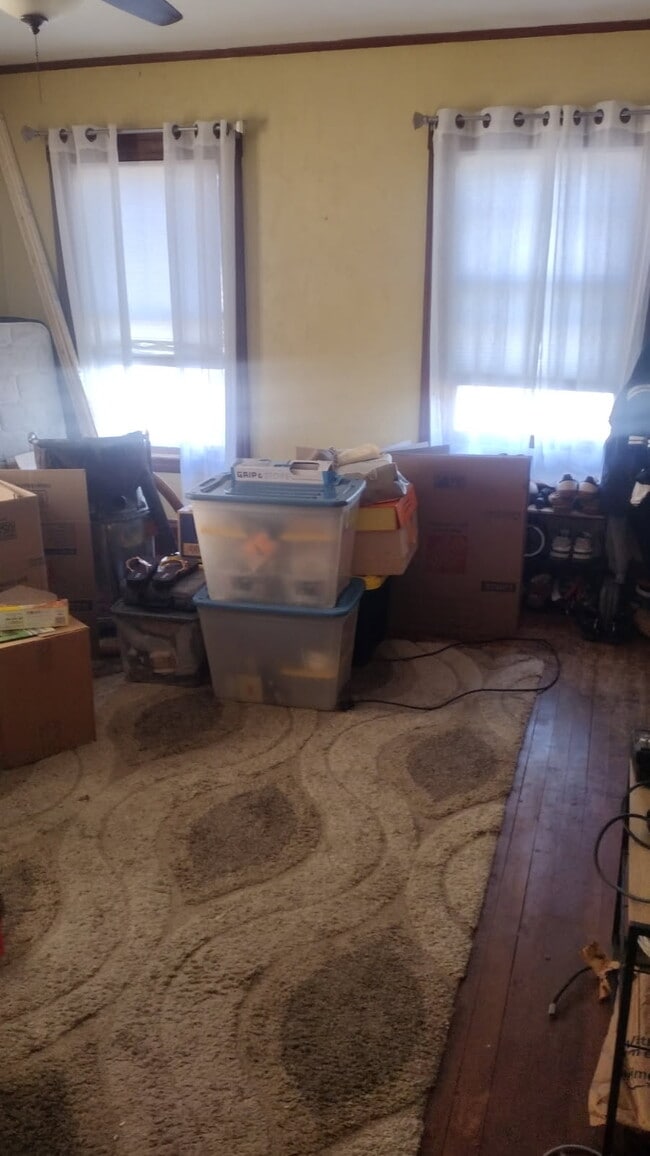 125 Maplewood Ave unit 2, Gloucester, MA 01930 - photo 5