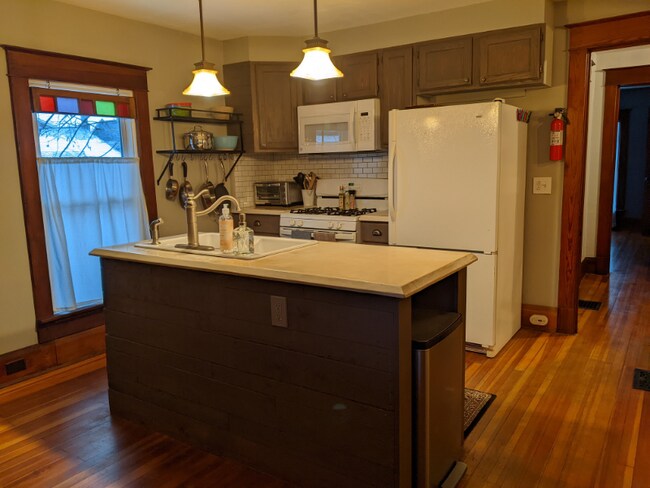 45 Temple St unit B, Fredonia, NY 14063 - photo 5