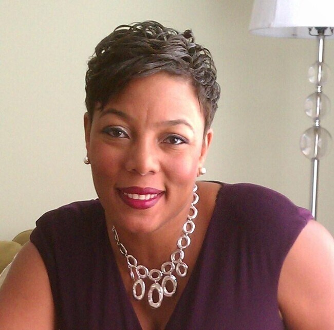 Yvonne Lee, Real Estate Agent in Washington, DC