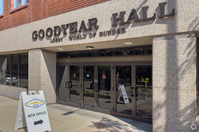 See a concert at Goodyear Theater in Middlebury.