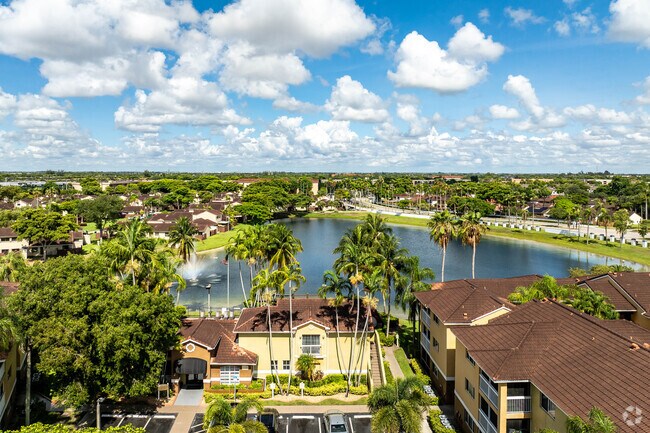 Lakeridge at the Moors, Hialeah, FL 33015 - photo 3