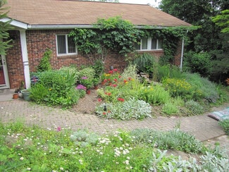 116 Oakview Dr, Morgantown, WV 26505