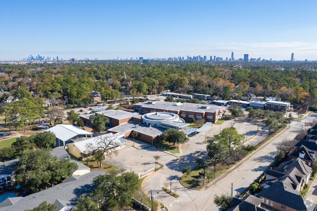 Valley Oaks Elementary reflects the community's commitment to education.