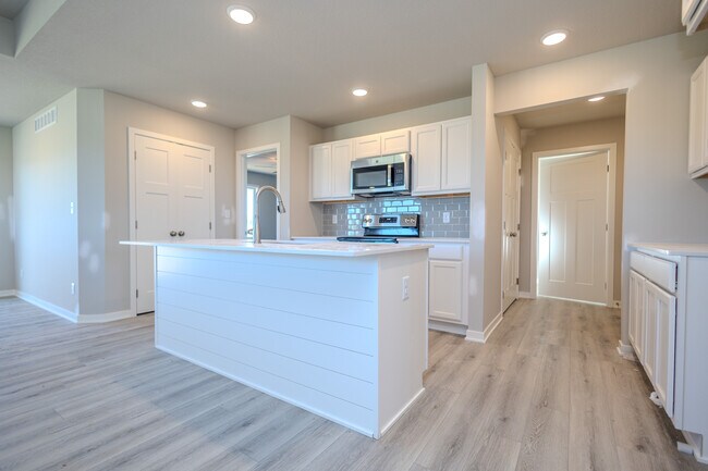 0 Y Ave unit 38620342, Grimes, IA 50111 - photo 6