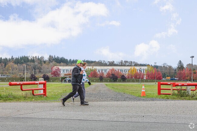 At the Evergreen State Fairgrounds, Chain Lake residents enjoy long walks with friends.