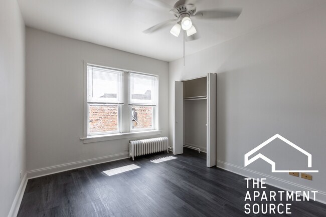 3957 W Irving Park Rd unit 314, Chicago, IL 60618 - photo 5