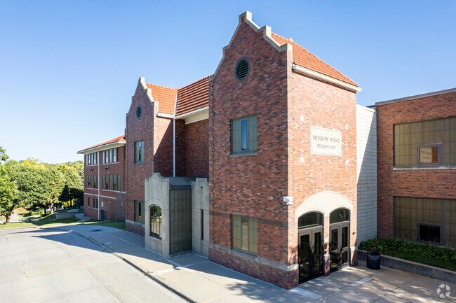 Main entrance to Benson West Elementary School.