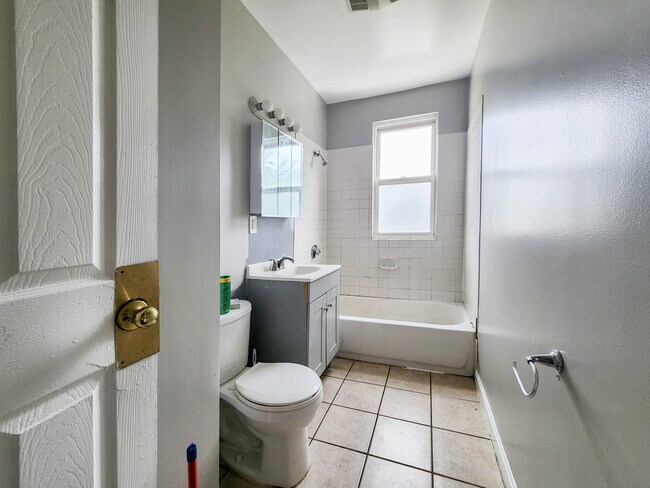 117 Townsend St unit 2, Dorchester, MA 02121 - photo 6
