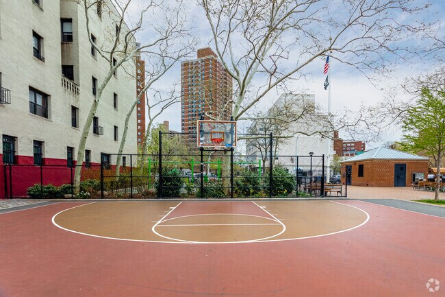 PS 134 Henrietta Szold: Elevating education in Lower East Side.