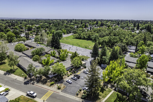 Trajan Elementary School offers a variety of classes across several buildings on campus.