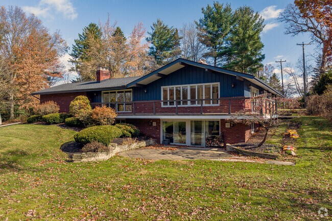 Hills and Dales has a limited selection of Mid-Century homes.