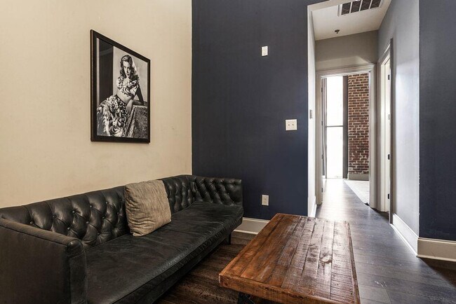 30 Baronne St unit ID1267001P, New Orleans, LA 70112 - photo 2