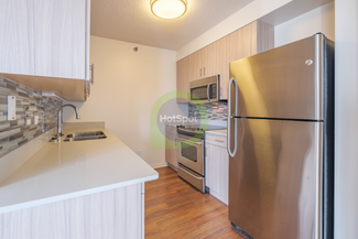 504 W Grand Ave, Chicago, IL 60654