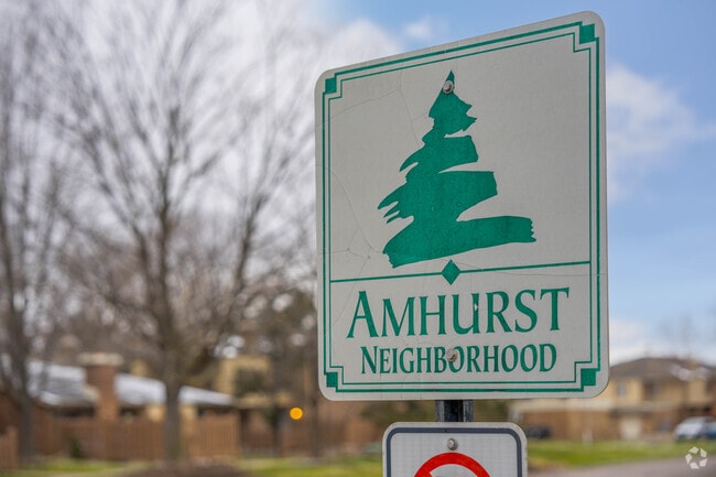 A sign welcomes people into Amhurst.