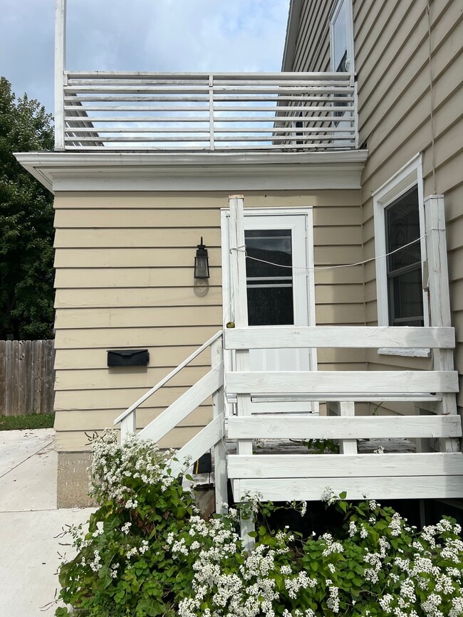 2388 W Lawn Ave unit 3, Madison, WI 53711 - photo 4