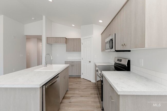 6256 W Karpathos St, Meridian, ID 83646 - photo 3