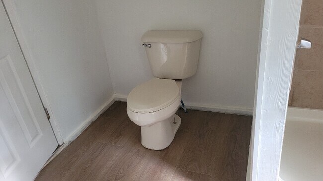 205-437 Holt Ave, Warner Robins, GA 31088 - photo 6