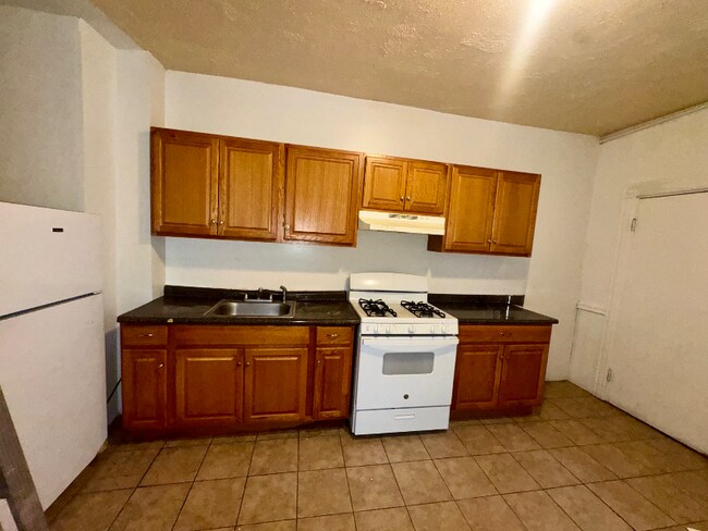 20 S Huntington Ave unit 20 S Huntington Ave, Jamaica Plain, MA 02130 - photo 2