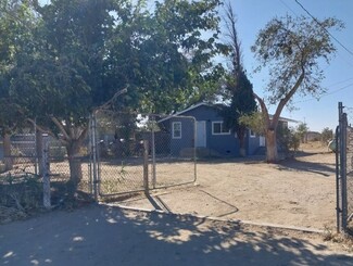 9129 Kemper Rd, Mojave, CA 93501