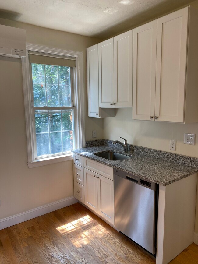83 Bolton St unit 1, Boston, MA 02127 - photo 4
