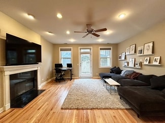 1334 N Cleveland Ave, Chicago, IL 60610