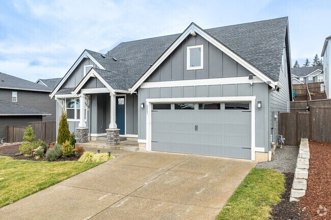 Single-family houses make up 83% of Camus' housing stock.